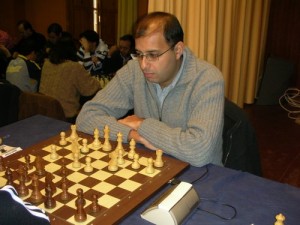 GM Hicham Hamdouchi (strikingly similar in appearance to GM Anand) 